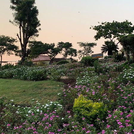 Samuka Island Retreat Villa Jinja Eksteriør billede