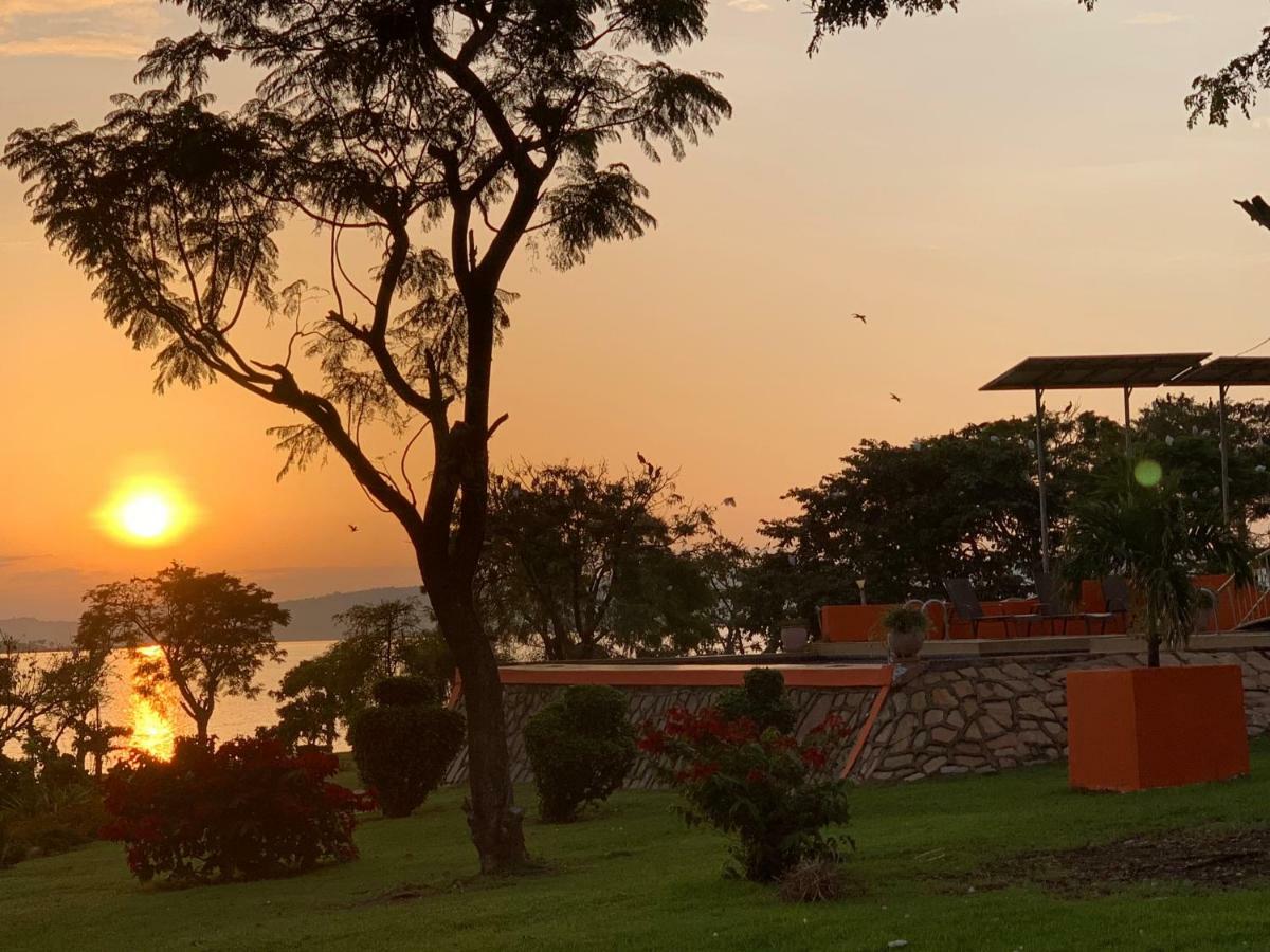 Samuka Island Retreat Villa Jinja Eksteriør billede